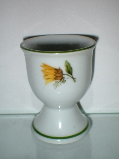 France - Veritable Porcelaine (mark black)