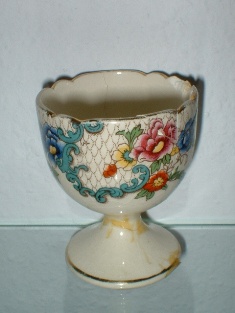 Royal Cauldon "Victoria" Est 1774 (mark black)