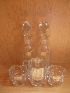 Kabaret metalowy z wk�adami szklanymi